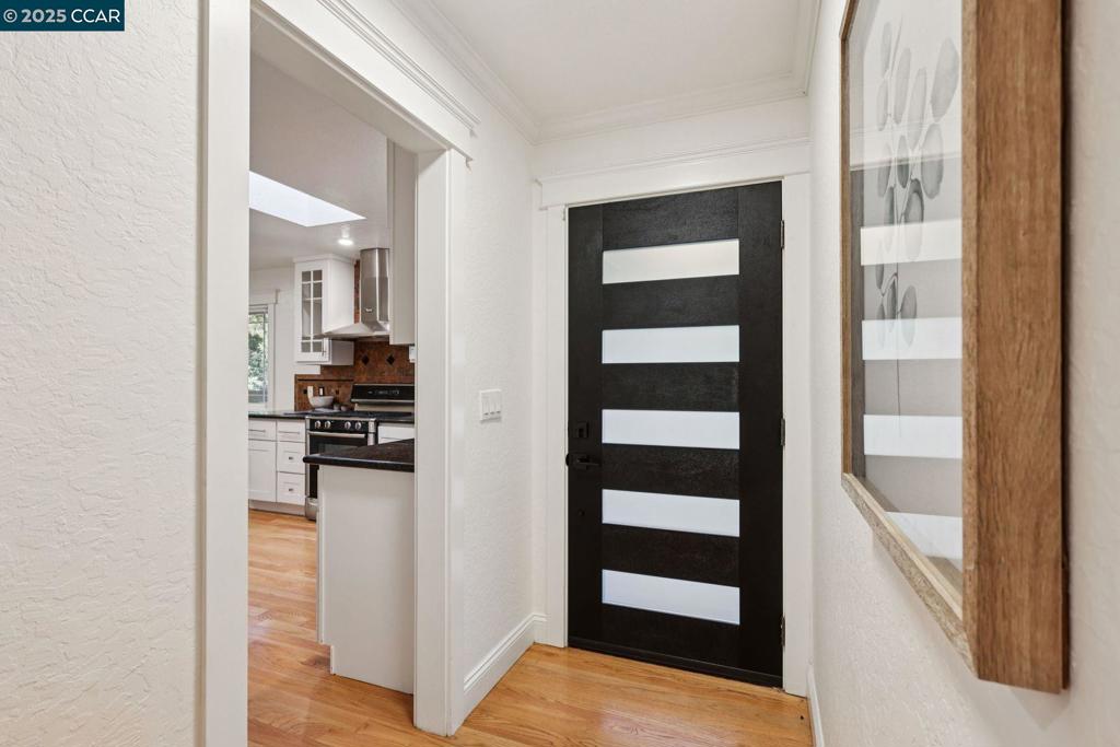 REDWOOD HEIGHTS - Residential