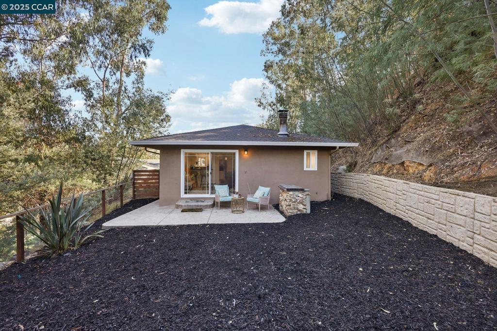 REDWOOD HEIGHTS - Residential