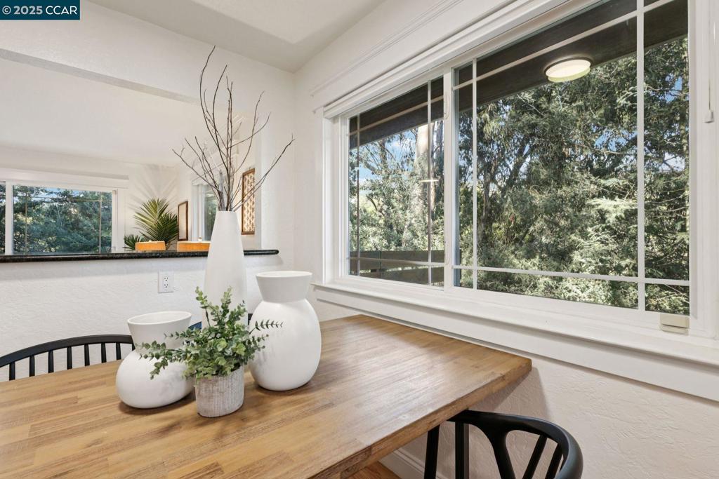 REDWOOD HEIGHTS - Residential