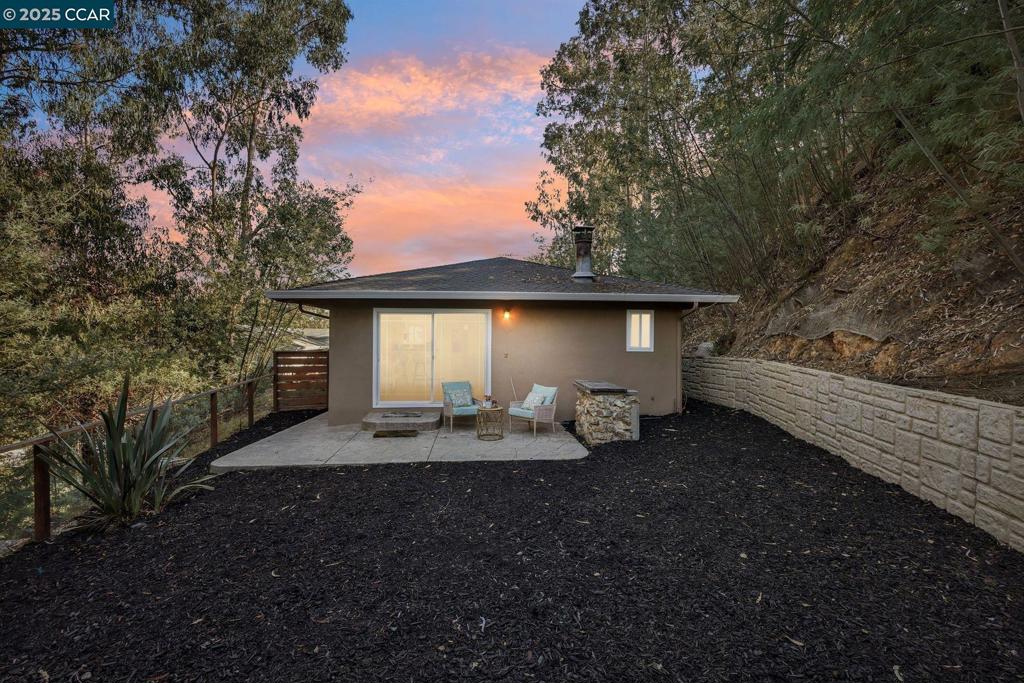 REDWOOD HEIGHTS - Residential