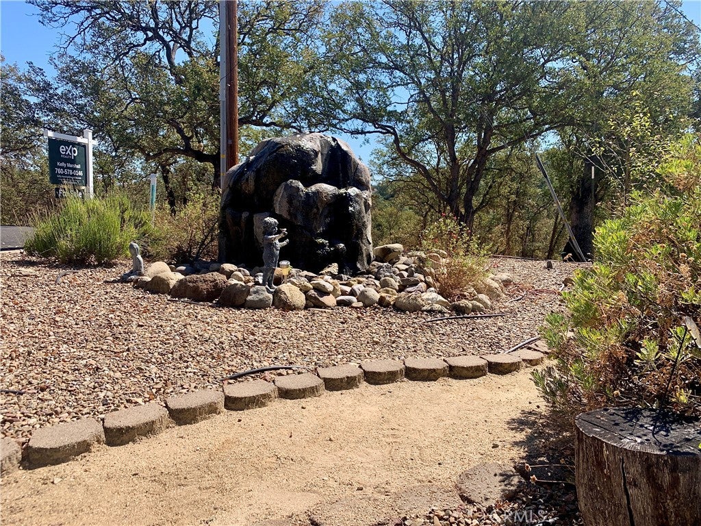 18076 Vista Point Ct