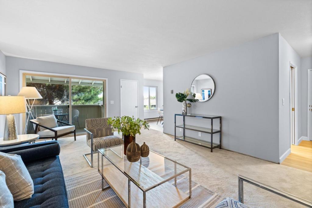 SPACIOUS 1,087 SF UNIT WITH 2 LARGE BEDROOMS AND 2 BALCONIES, CENTRALLY LOCATED TO EMPLOYMENT CENTERS AND CONVENIENT TO SHOPPING AND DOWNTOWN CASTRO.