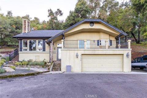 Photo of 9240 Carmelita Ave, Atascadero, CA 93422 (MLS # NS25261471)