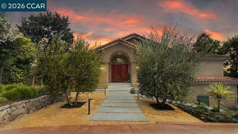 Photo of 800 Hamilton Dr Dr, Pleasant Hill, CA 94523 (MLS # 41137295)