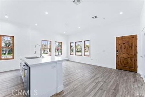 Tiny photo for 51 Kennebec Avenue #3, Long Beach, CA 90803 (MLS # PV25186703)