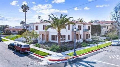 Tiny photo for 51 Kennebec Avenue #3, Long Beach, CA 90803 (MLS # PV25186703)