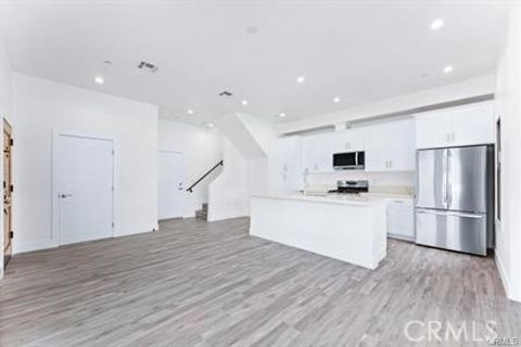 Tiny photo for 51 Kennebec Avenue #3, Long Beach, CA 90803 (MLS # PV25186703)