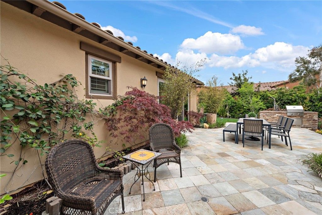 listing image 130722439485423041239