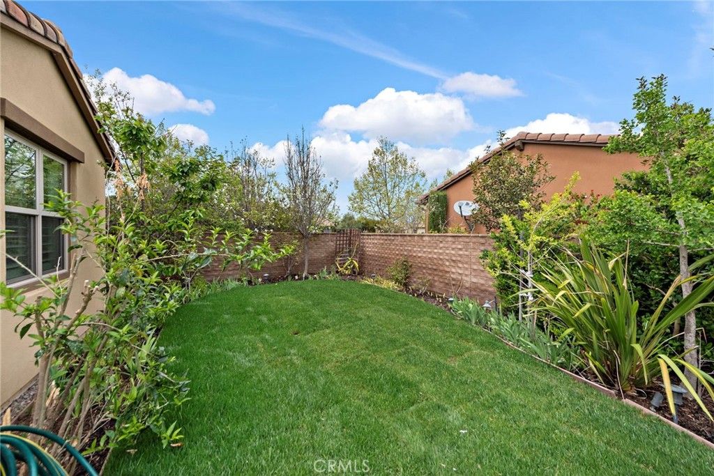 listing image 130724822296079045200