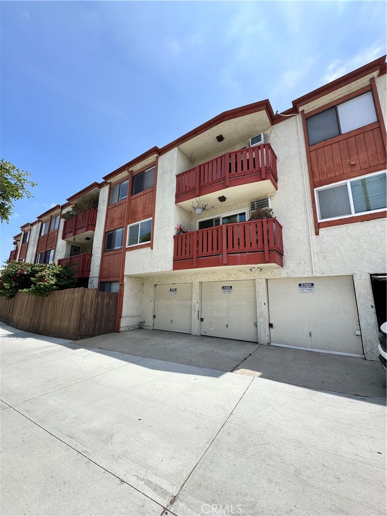 4591 Orange Avenue 306