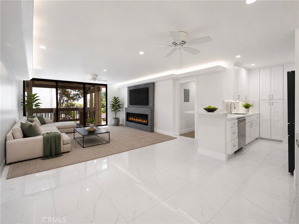 7777 W 91st