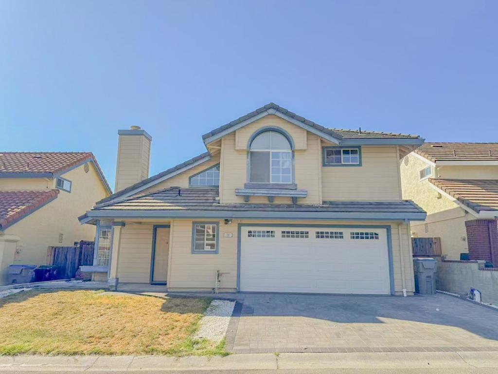 This freshly updated 3-bedroom, 2.5-bathroom home at 3387 Brook Leaf Ct in San Jose offers 1,411 sq ft of comfortable living with new paint, new kitchen appliances, and new toilets. Featuring a cozy fireplace, a private backyard, and a convenient second-floor layout, it's perfect for families. Located in a friendly neighborhood with excellent schools nearby, the home includes garage and driveway parking, allows small pets with a fee, and is available for immediate move-in. Tenants are responsible for utilities and yard maintenance. This property requires a 1-year lease. The security deposit is equal to one month's rent. Tenants are responsible for all utilities except for garbage service. Tenants must maintain the front and backyard landscaping. Parking includes a garage, driveway, and street options. The home is available for immediate move-in.