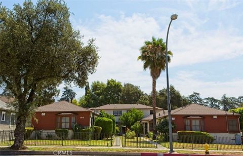 Photo of 2010 N Los Robles Avenue, Pasadena, CA 91104 (MLS # GD26003386)