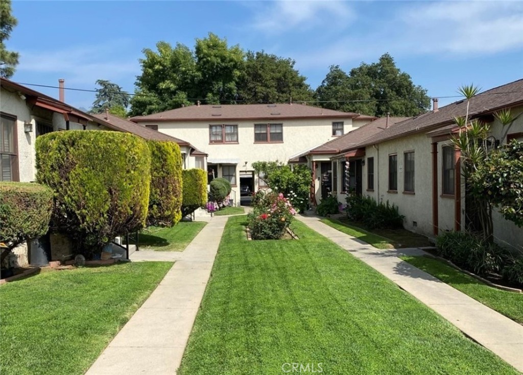 2010 N Los Robles Avenue