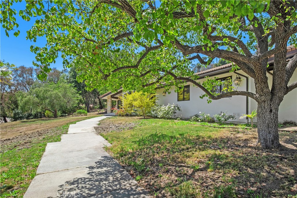 31401 Aguacate Road