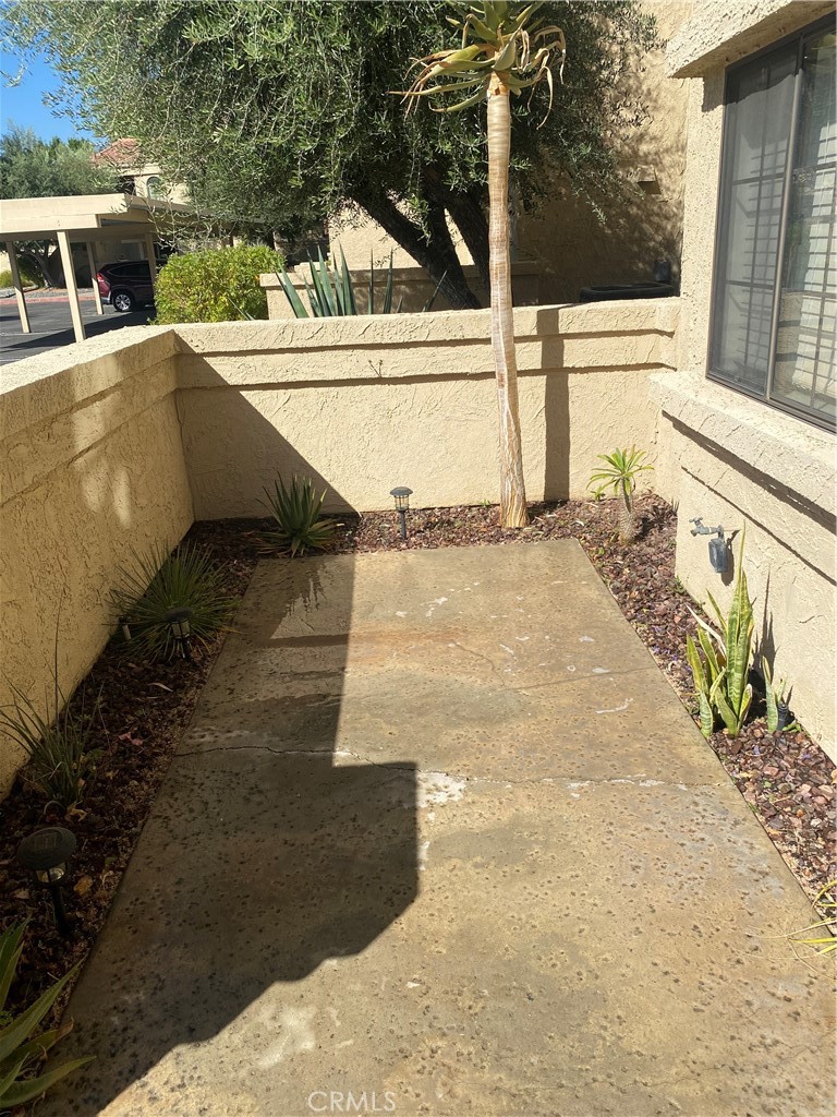 34023 Calle Mora