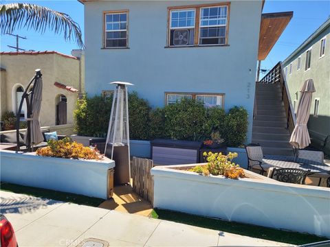 Photo of 213 Covina Avenue #2, Long Beach, CA 90803 (MLS # PW26070073)