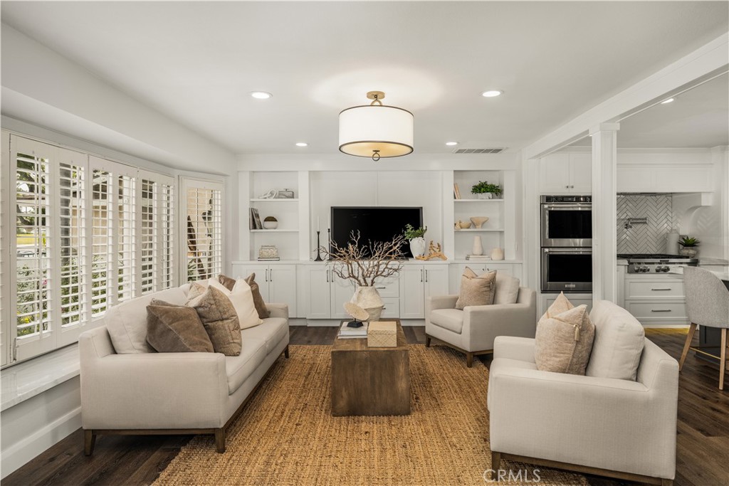 1440 N Harding Street