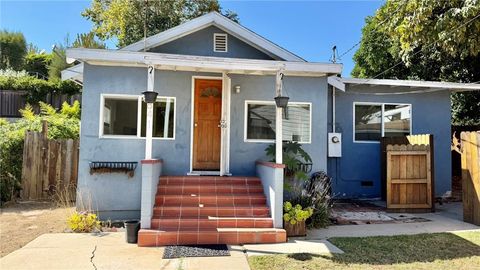 Photo of 843 Laveta Terrace, Echo Park, CA 90026 (MLS # WS25222883)