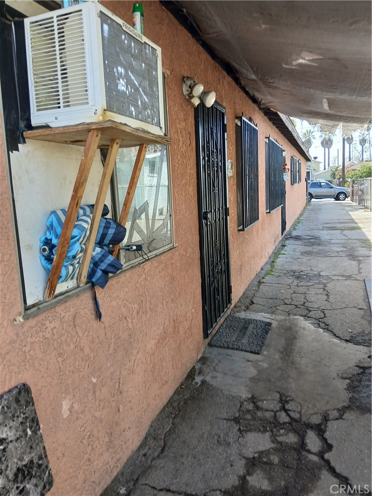 1549 E.33 ST.