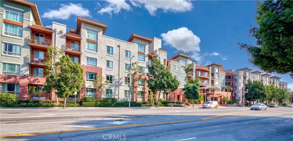 100 S Alameda Street