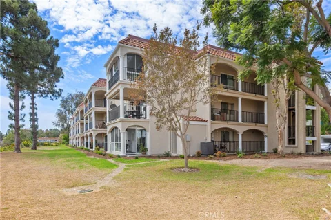MLS: OC26189537
