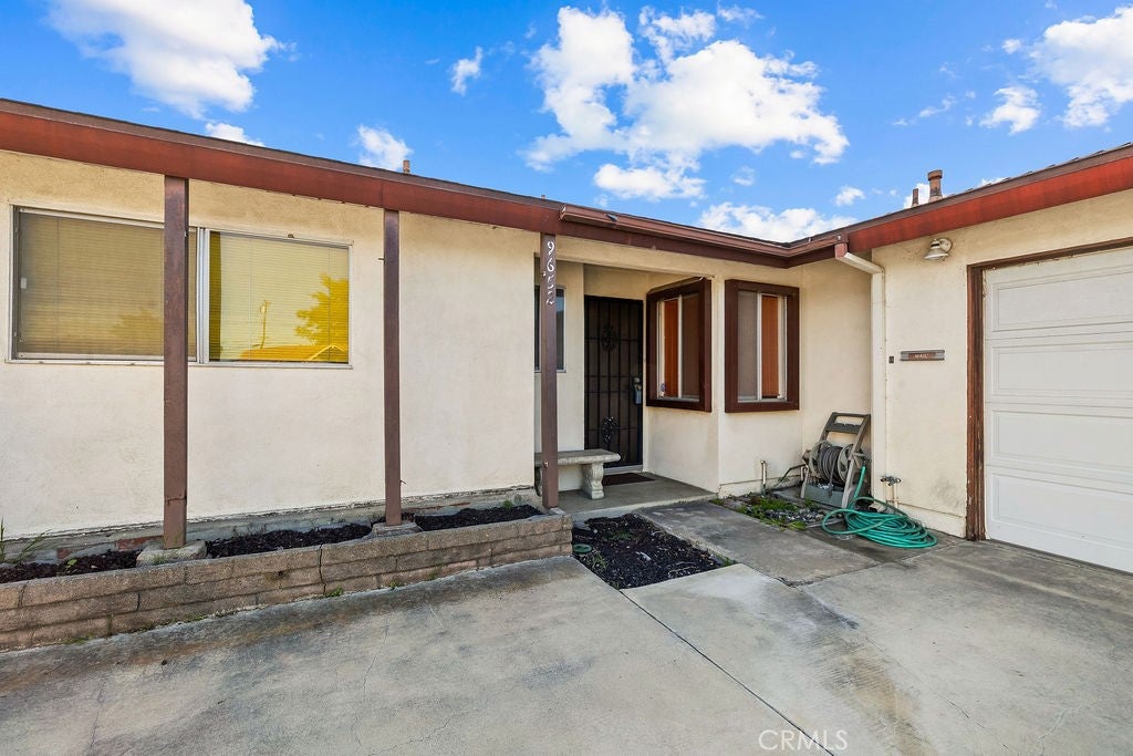 Properties 4 9652 Mansor Avenue