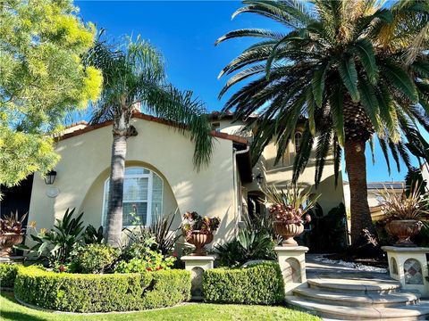 6 Los Olivos Irvine CA 92602