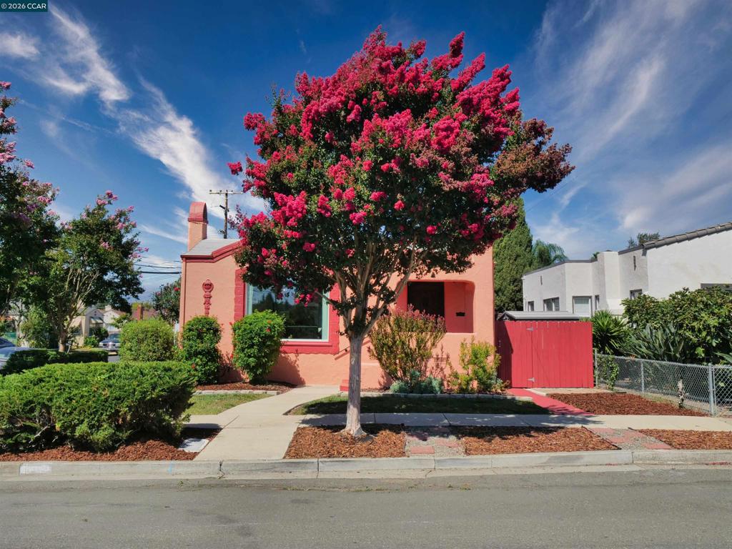 1402 Gordon Street