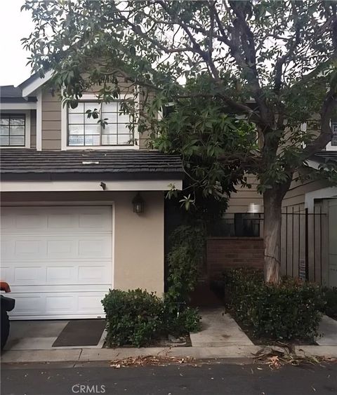 Photo of 6 Marigold, Irvine, CA 92614 (MLS # OC26075539)