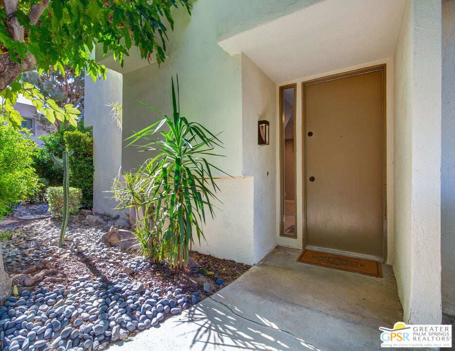 48734 Desert Flower Drive