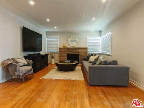 Photo of 8950 Gibson Street, Los Angeles, CA 90034 (MLS # 26871765)