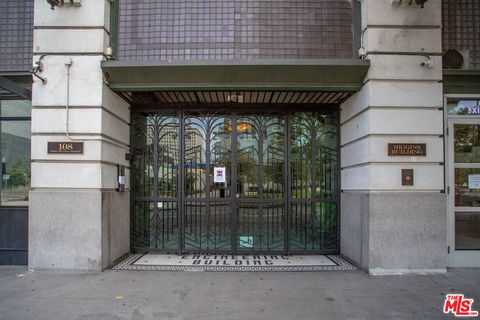 Photo of 108 W 2nd Street #714, Los Angeles, CA 90012 (MLS # 26638335)