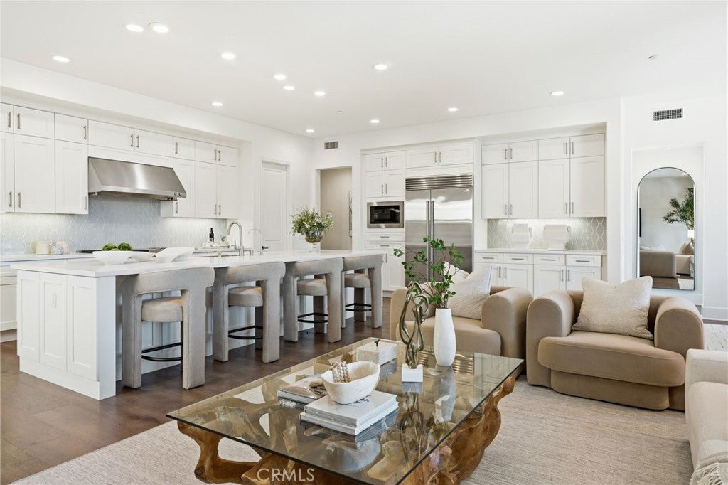 5201 Goldenrod Cir, Huntington Beach CA 92649 - Photo 7