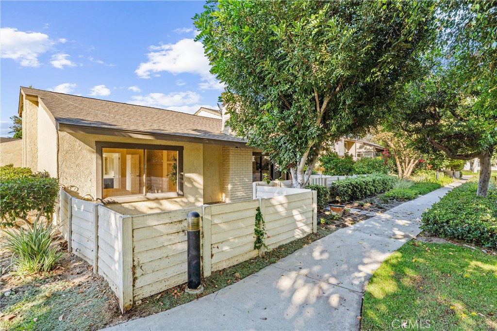 Shady Hollow Townhomes (SHHW) - Residential