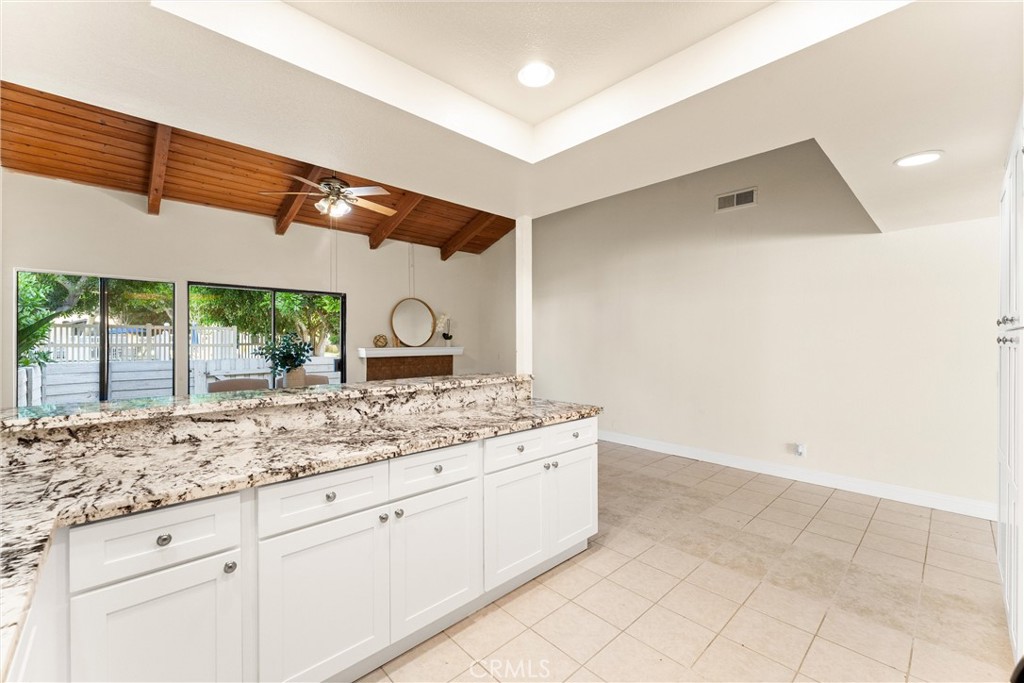 Shady Hollow Townhomes (SHHW) - Residential