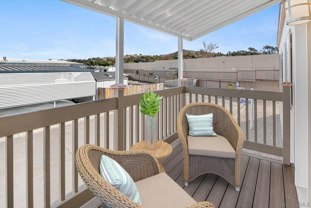 221 N El Camino Real 39