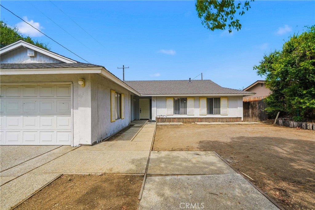 221 N Lyman