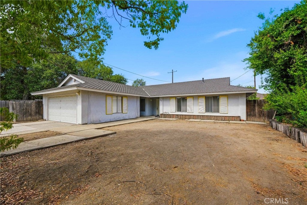 221 N Lyman
