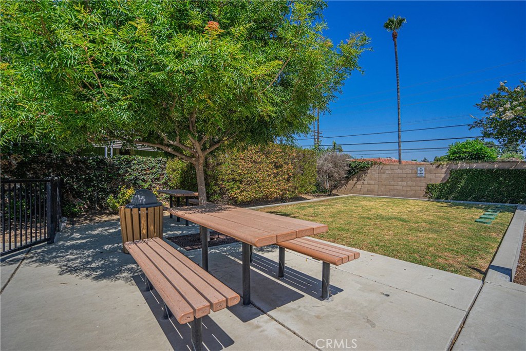 1750 W Lambert Road 112