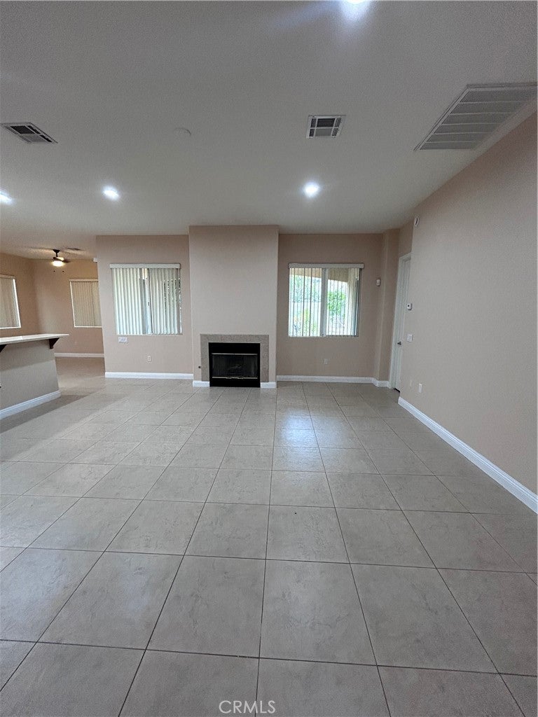 12738 Calle Amapola