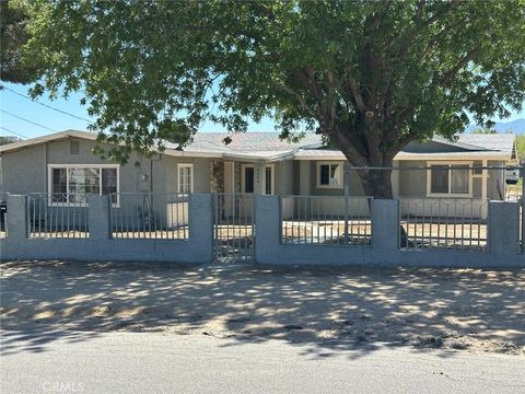 Photo of 4550 W Avenue L2, Quartz Hill, CA 93536 (MLS # SR26056330)