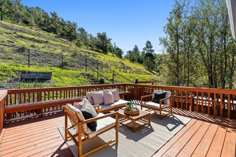 Tiny photo for 1100 Glacier Avenue, Pacifica, CA 94044 (MLS # ML82037589)