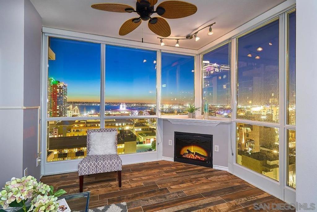 300 W Beech St 1003