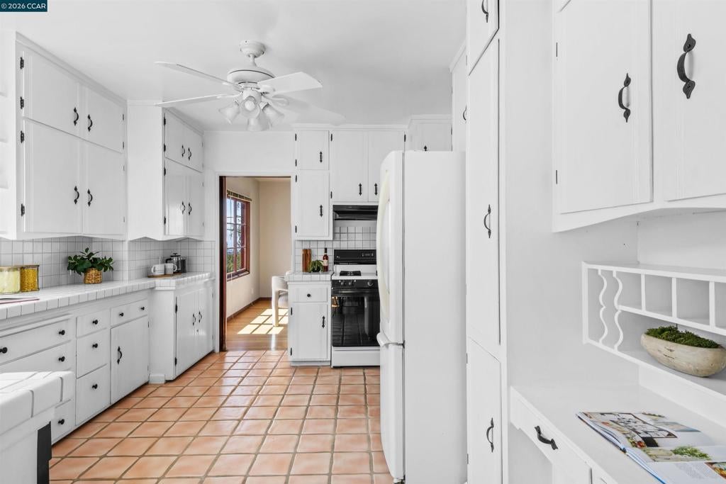 3735 Virden Ave