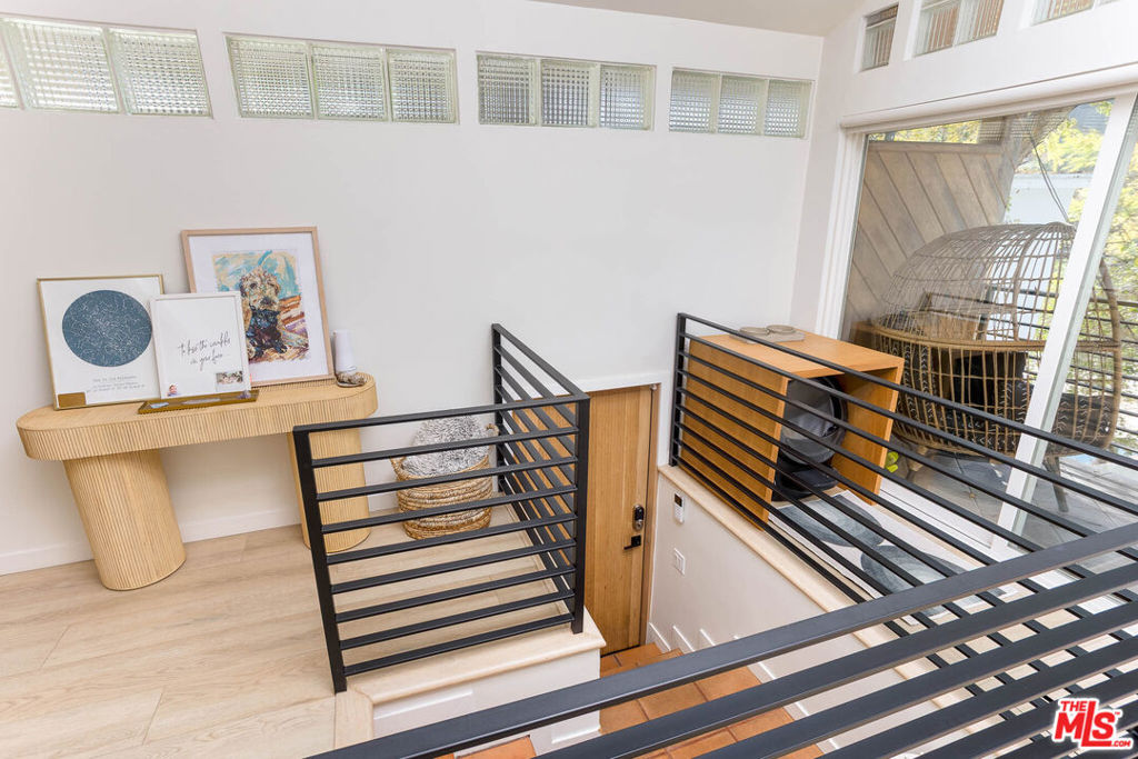 1906 N Beverly Glen Boulevard