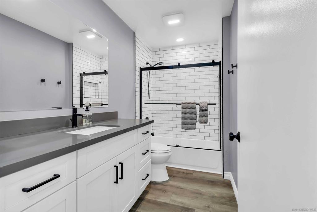 La Mesa - Residential