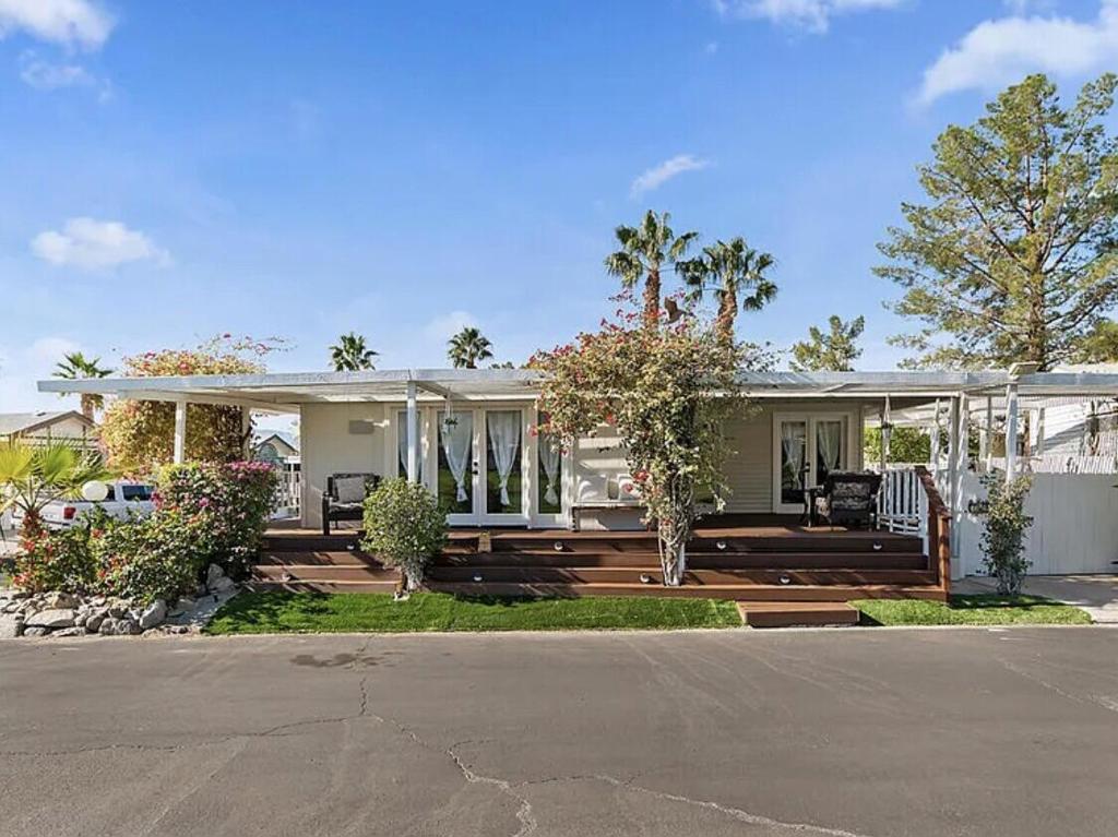 74711 Dillon Rd Spc 749