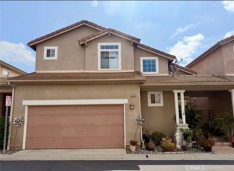 Photo of 1738 Millpark LN, Simi Valley, CA 93065 (MLS # SR26106123)