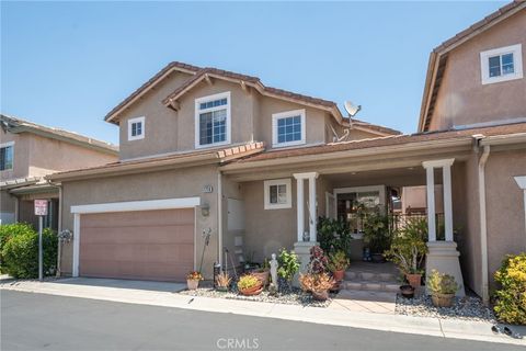 Photo of 1738 Millpark LN, Simi Valley, CA 93065 (MLS # SR26106123)